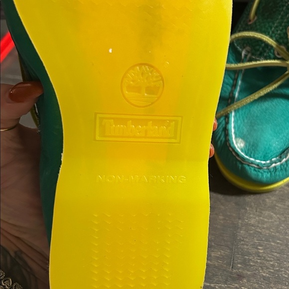 Timberland Classic 2 Eyed Boat Shoes - Shades of green. Mens 8.5 - Picture 5 of 5